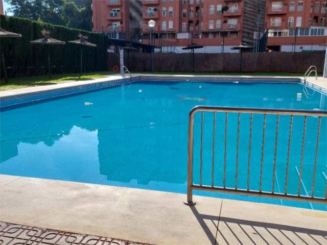 Piso en Venta en Calle Cueva de Menga, 3 en Urbadiez - Entrepuentes