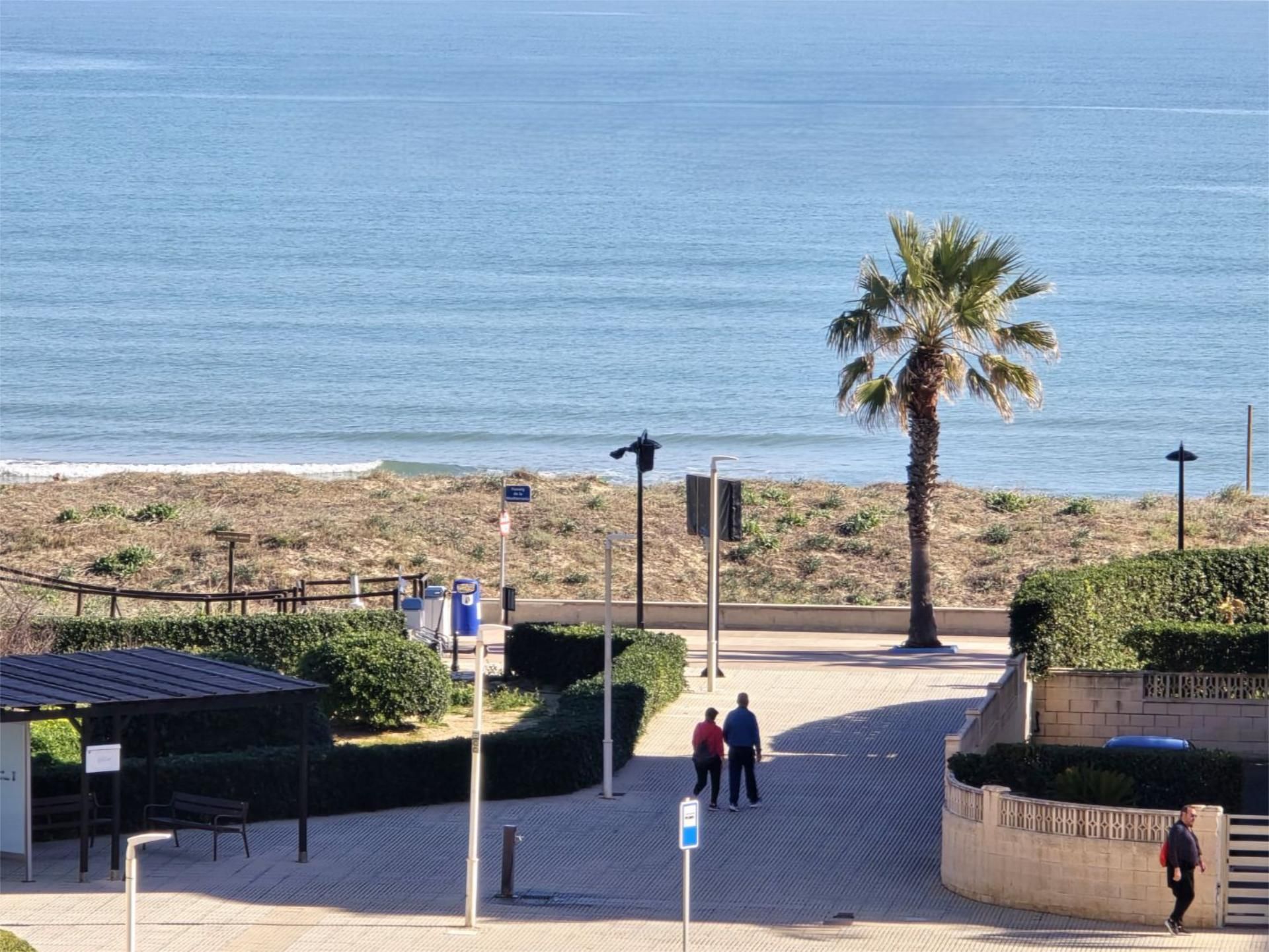 Exterior view of Flat for sale in Guardamar de la Safor  with Air Conditioner, Terrace and Storage room