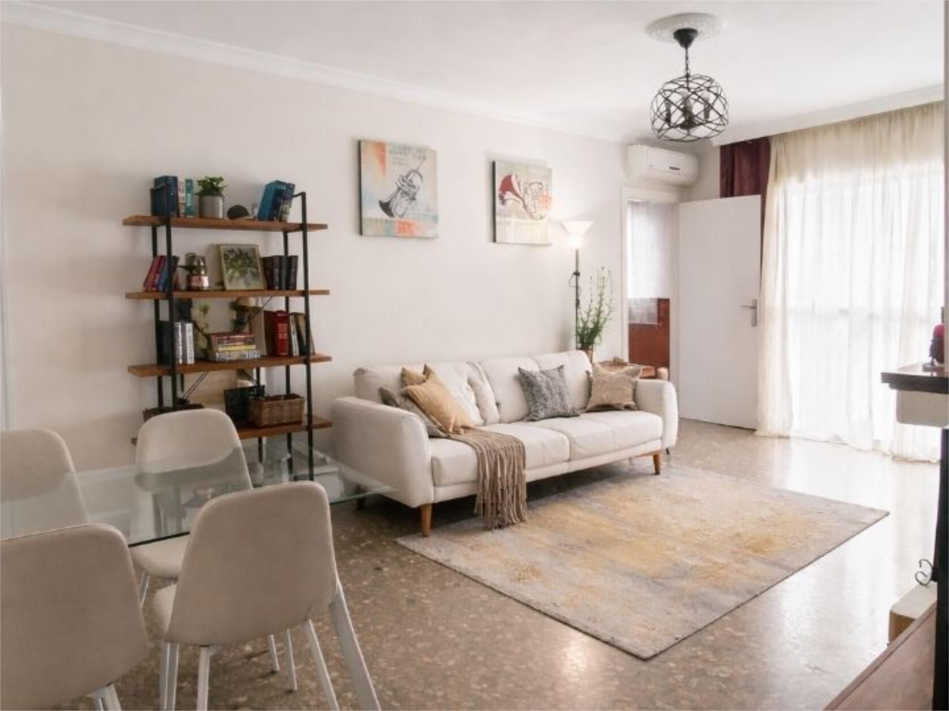Living room of House or chalet for sale in Marbella  with Air Conditioner, Terrace and Balcony