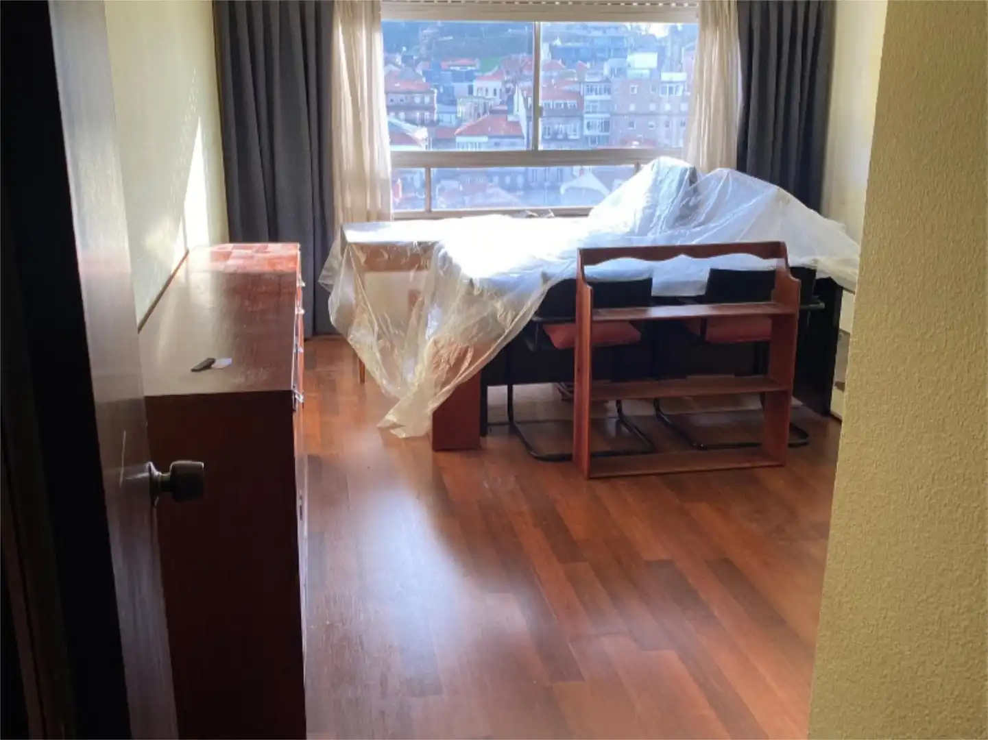 Piso en venta en Rúa Cánovas del Castillo, 118, Casco Vello Habitación de Piso en venta en Vigo