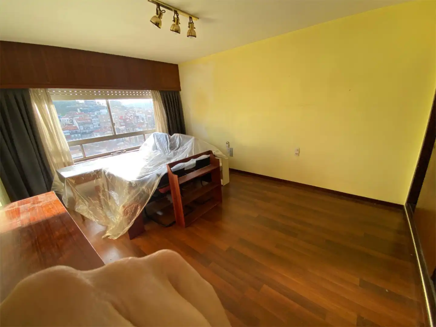 Piso en venta en Rúa Cánovas del Castillo, 118, Casco Vello Habitación de Piso en venta en Vigo