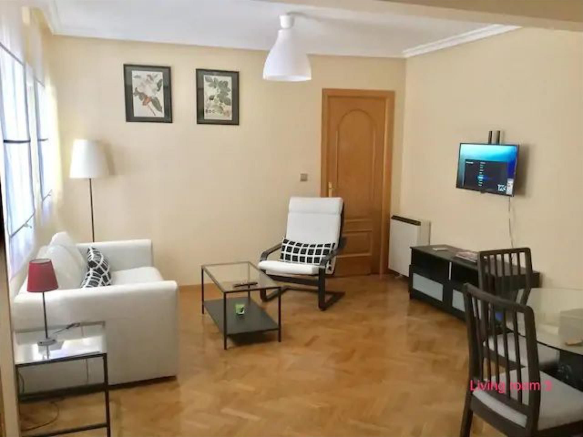 Flat for sale in Calle de Elfo, 146, Quintana