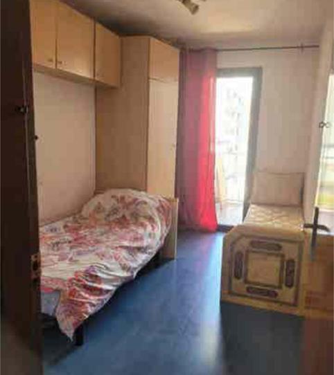 Estudi de lloguer a Sant Joan Baptista, Sant Adrià de Besòs - imatge 2 Foto 2 de Estudi de lloguer a Sant Joan Baptista, Sant Adrià de Besòs