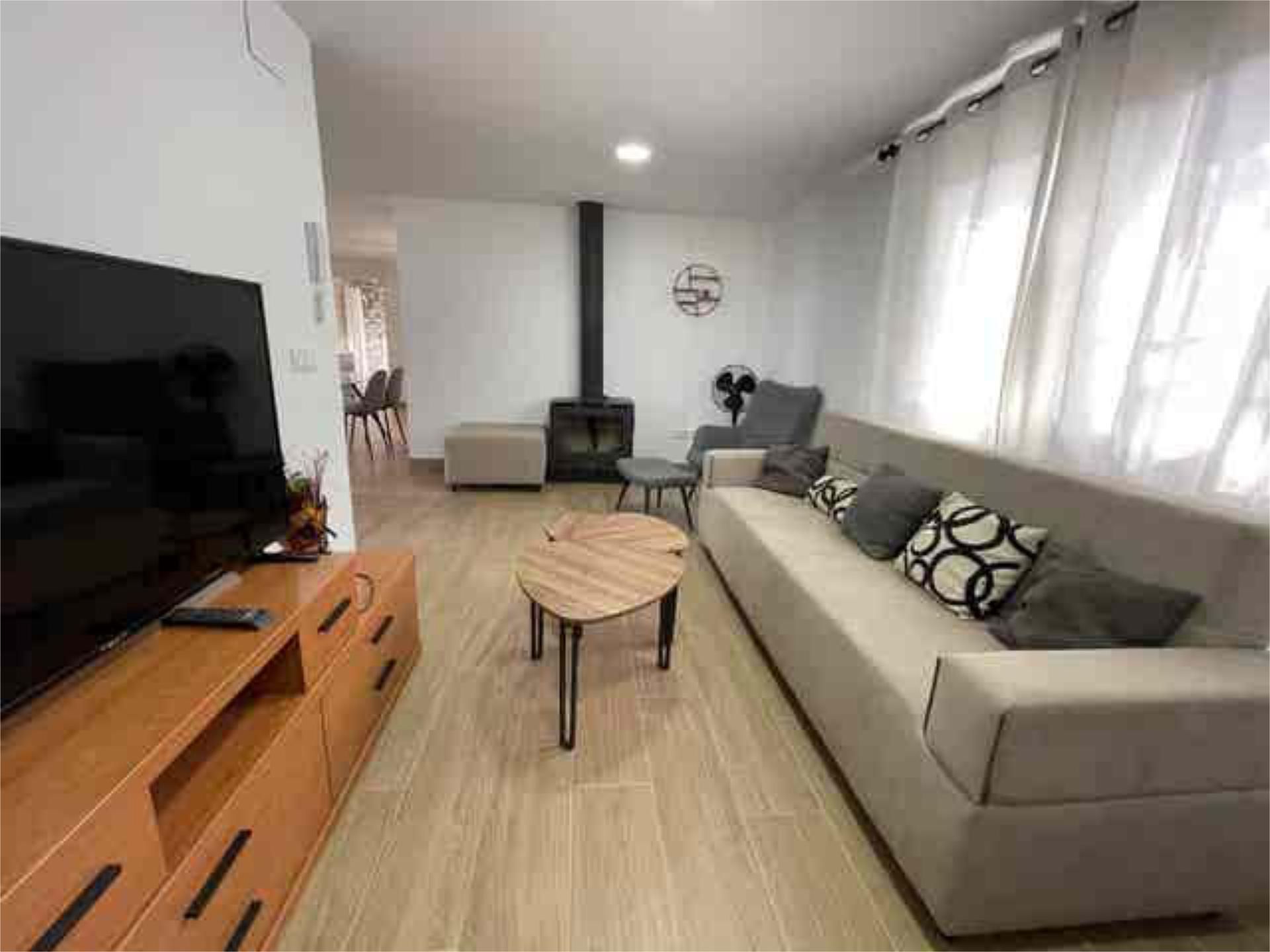 Casa adosada de alquiler en Godelleta