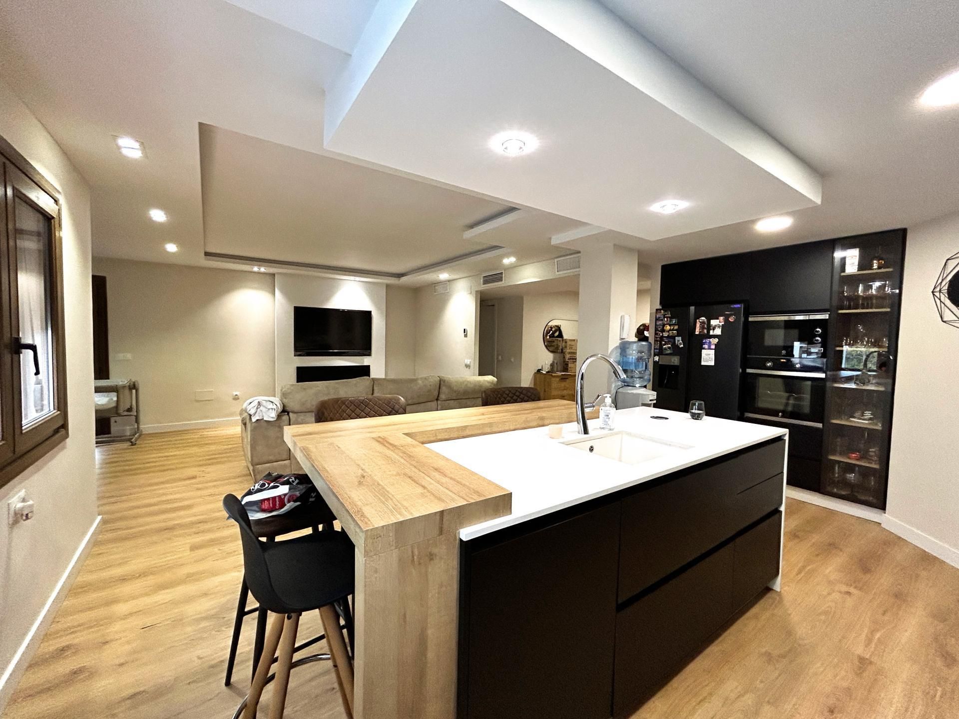 Kitchen of Flat for sale in Málaga Capital  with Air Conditioner, Terrace and Balcony