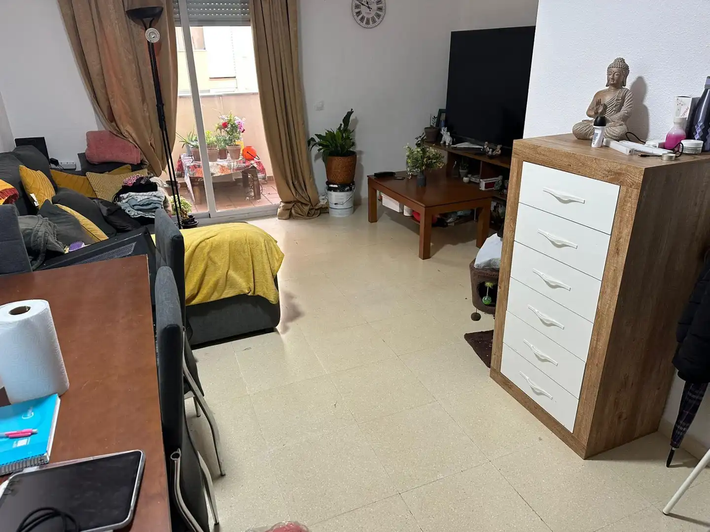 Living room of Flat for sale in Algeciras  with Terrace, Storage room and Swimming Pool