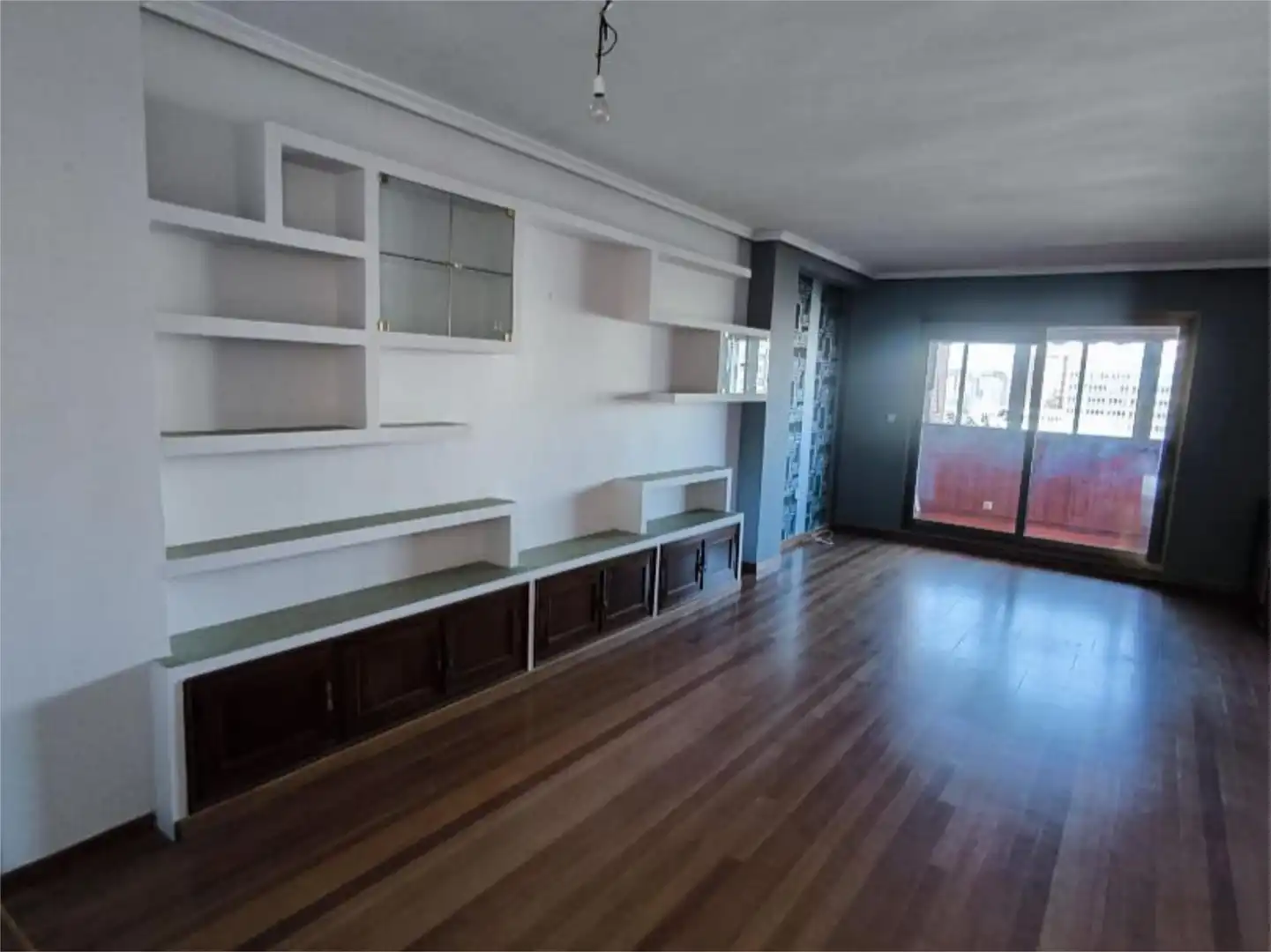 Sala d'estar de Pis de lloguer en Valladolid amb Calefacció, Parquet i Traster