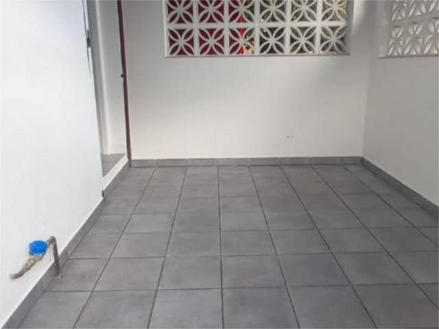 Piso en Alquiler en Barriada Íberos, 22 en Camino Viejo de Málaga