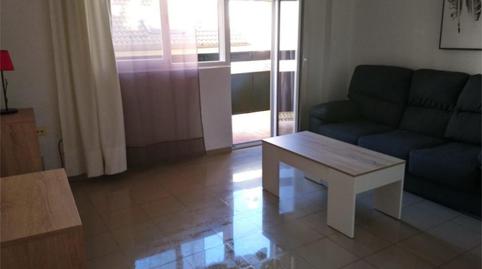 Foto 2 de Piso de alquiler en Avenida Manuel Reina, 55, Puente Genil, Córdoba