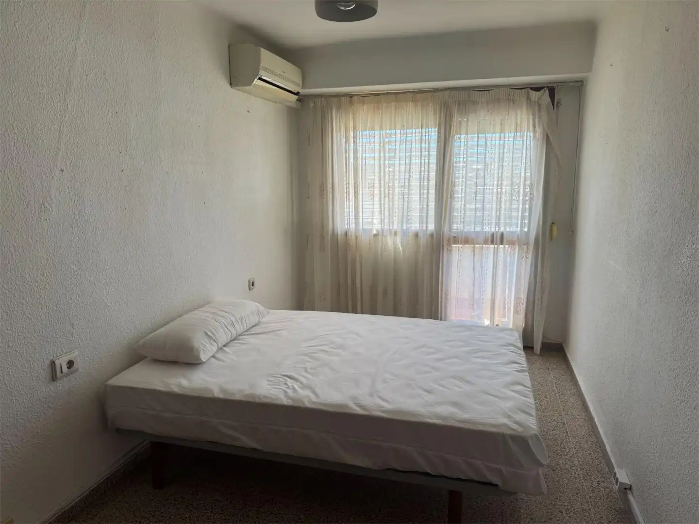 Piso en venta en Carrer de Francesc Martí i Móra, 5, Son Cotoner Habitación de Piso en venta en Palma de Mallorca con Aire acondicionado, Calefacción y Terraza