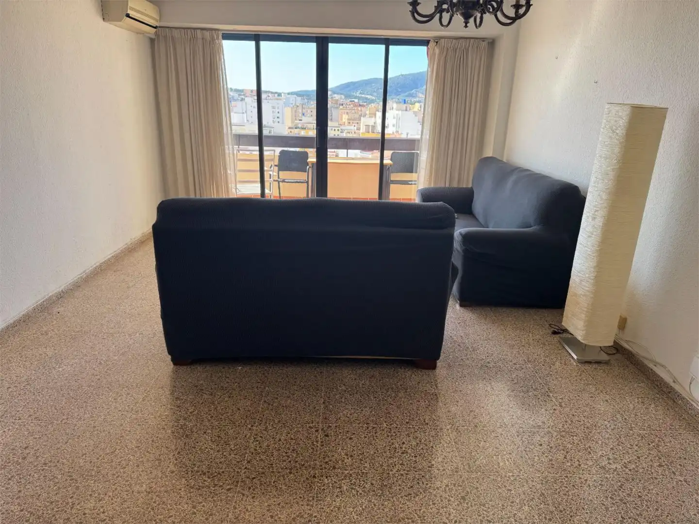 Piso en venta en Carrer de Francesc Martí i Móra, 5, Son Cotoner Sala de estar de Piso en venta en Palma de Mallorca con Aire acondicionado, Calefacción y Terraza