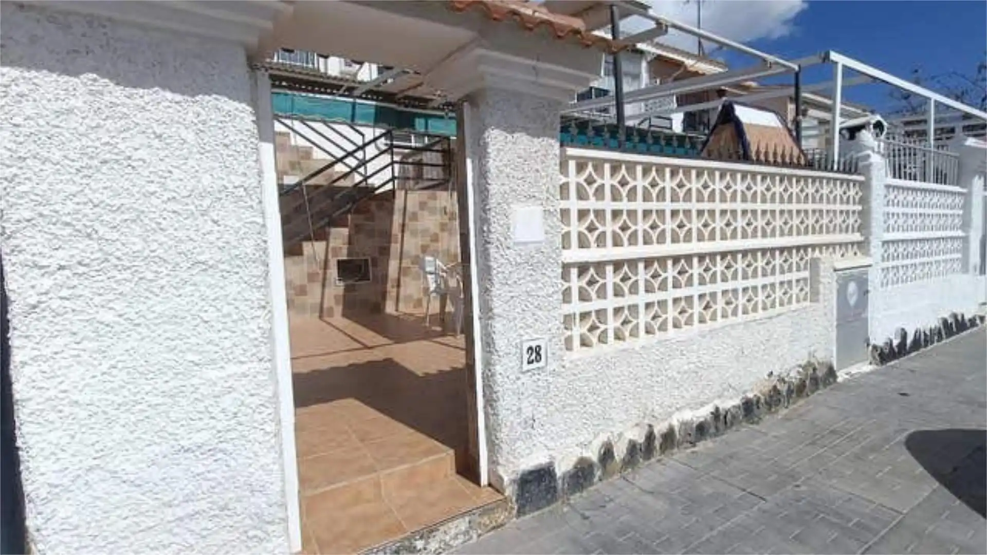 Vista exterior de Casa adosada en venta en Santa Pola con Terraza