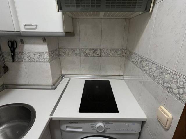 Piso en Alquiler en Calle de Cartagena, 27 en Guindalera