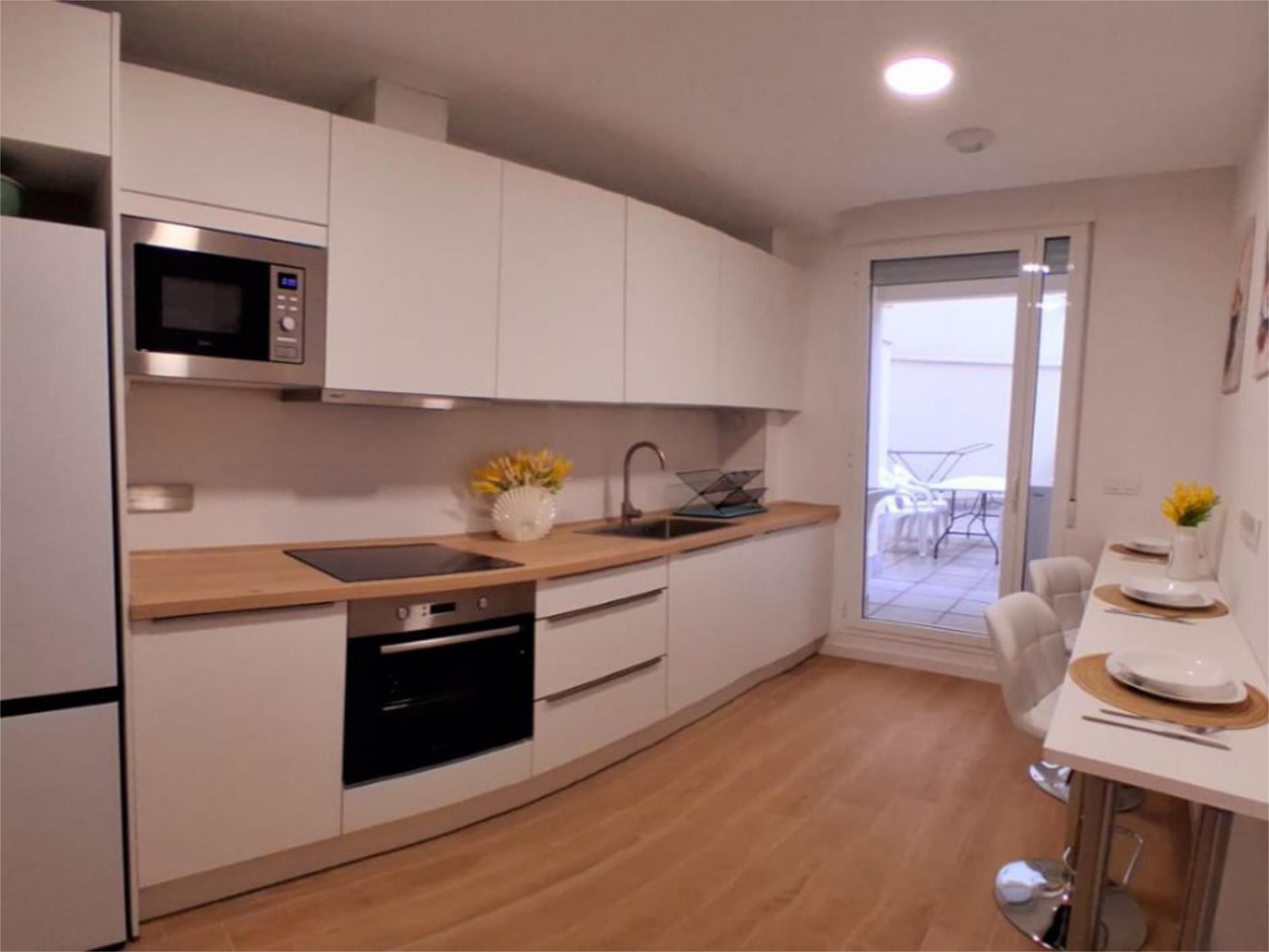 Flat for share in Calle Alcalde Conangla, 4, Centro Flat for share in Calle Alcalde Conangla, 4, Centro