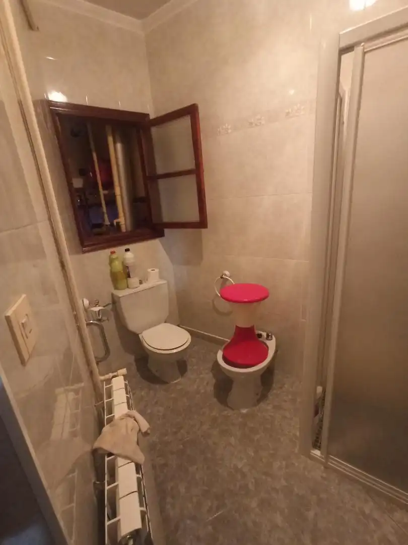 Baño de Casa adosada en venta en Pedro Muñoz con Calefacción, Trastero y Amueblado