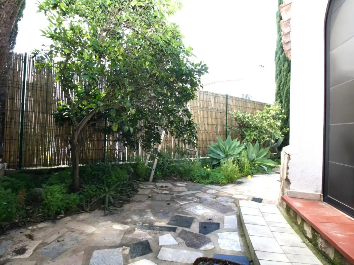 Houses for sale in Partida Gironets Carrer 20, 5, Els Poblets Garden of Houses for sale in Els Poblets with Air Conditioner, Terrace and Swimming Pool