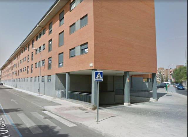 Garaje en Alquiler en San José - Buenos Aires