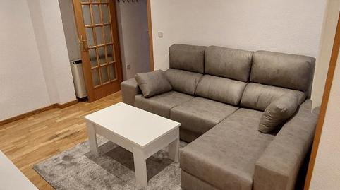 Foto 2 de Piso de alquiler en Calle de Tomás Borrás, 5, Chopera,  Madrid Capital