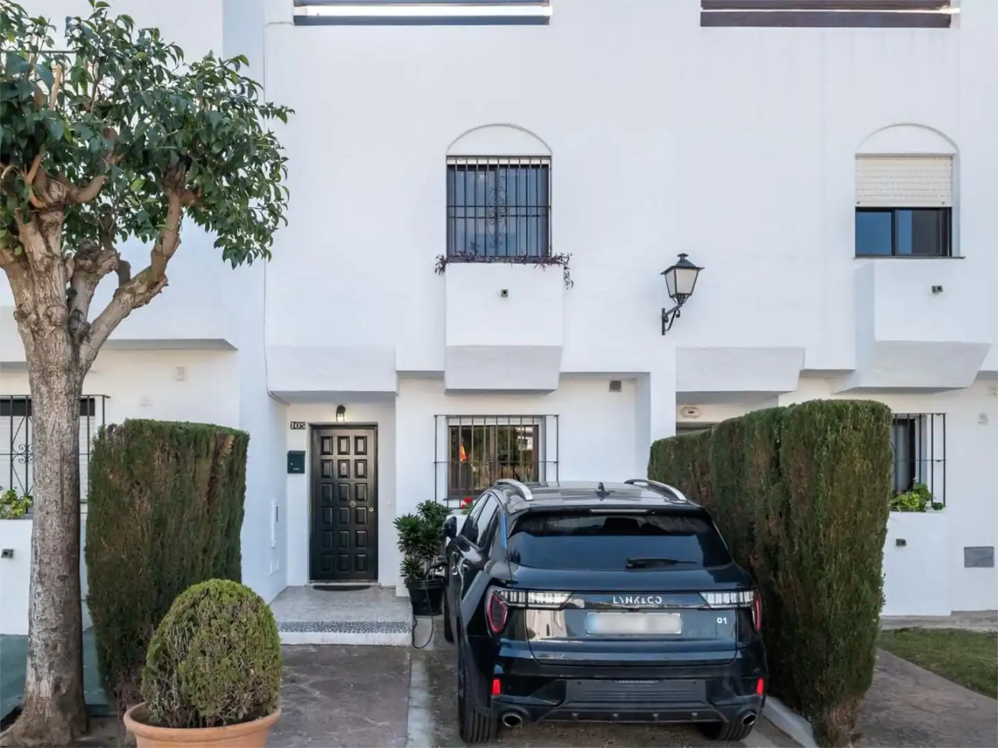 Piso en venta en Avenida las Mimosas, 51, Nueva Alcántara Vista exterior de Piso en venta en Marbella con Aire acondicionado