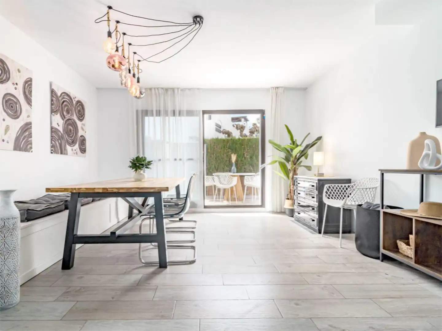 Piso en venta en Avenida las Mimosas, 51, Nueva Alcántara Comedor de Piso en venta en Marbella con Aire acondicionado