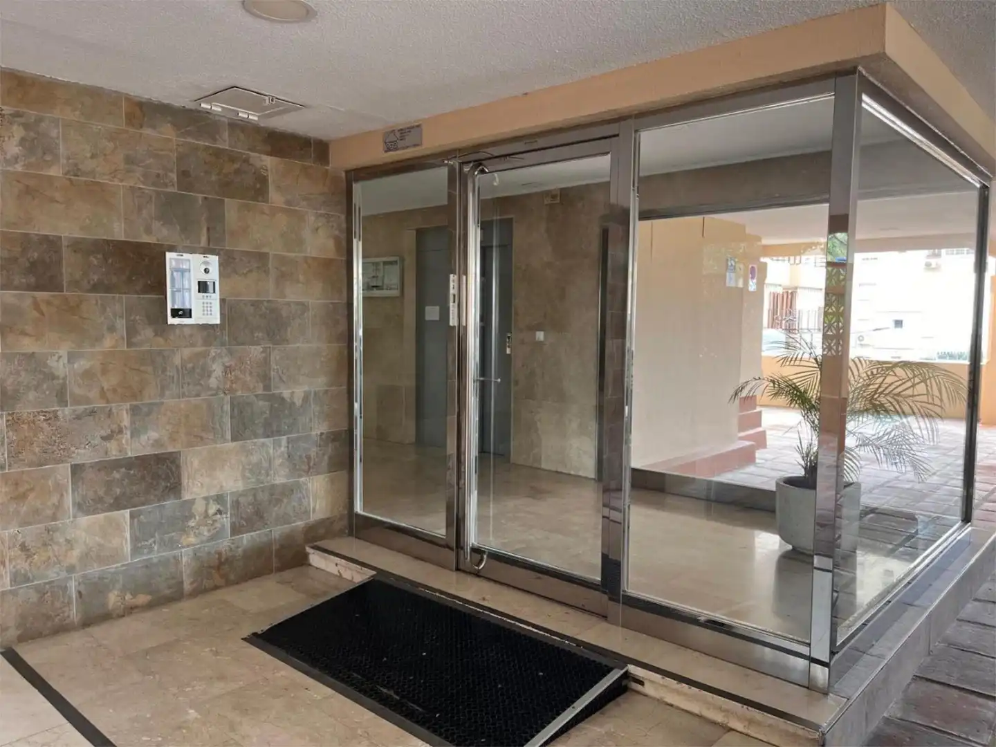 Flat for sale in Calle de Juan de Ortega, 5, Los Almendros - El Limonero - El Tomillar Flat for sale in Málaga with Air Conditioner, Terrace and Furnished