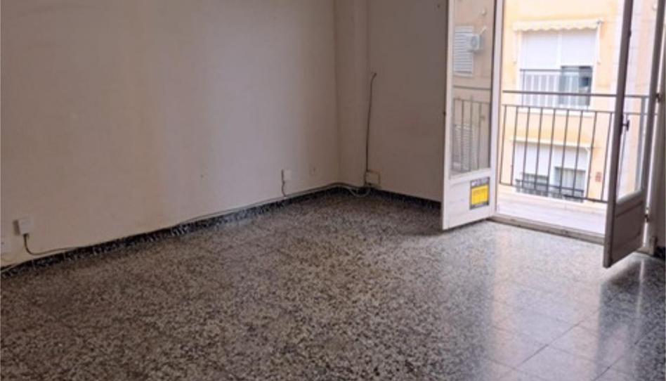 Piso en venta en Carrer Leopoldo Vicente Serrano, 13, El Toscar, Elche / Elx - imagen 1 Foto 1 de Piso en venta en Carrer Leopoldo Vicente Serrano, 13, El Toscar, Elche / Elx