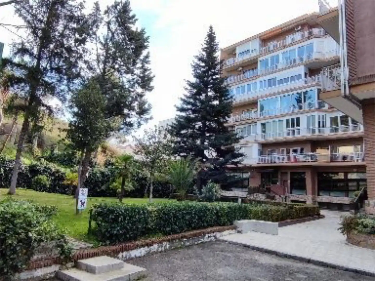 Flat for rent in Calle de Alfonso XII, 15, Jerónimos
