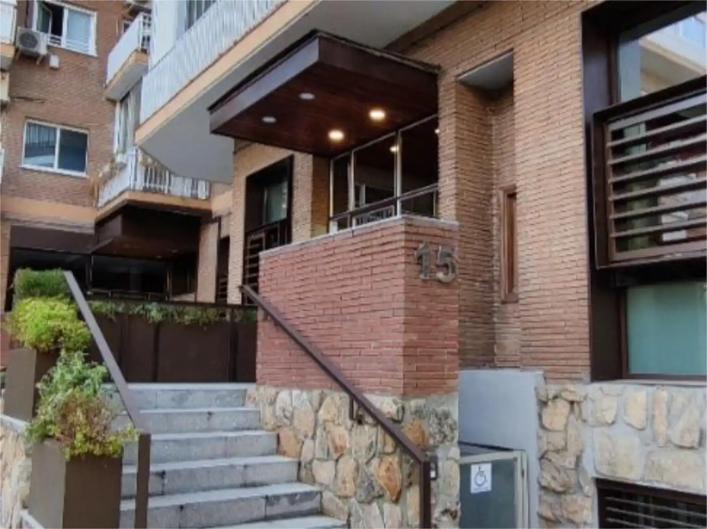 Flat for rent in Calle de Alfonso XII, 15, Jerónimos