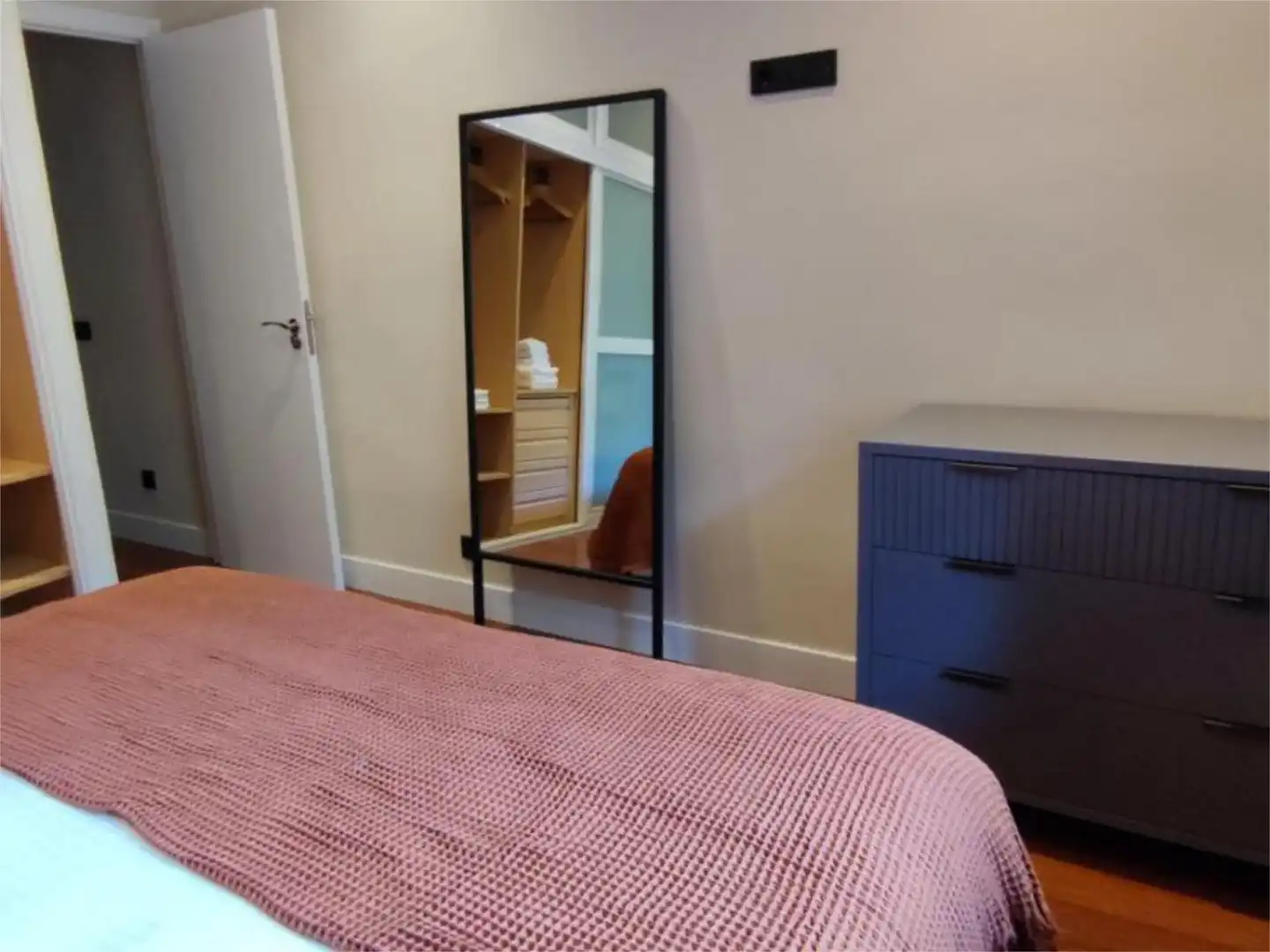 Flat for rent in Calle de Alfonso XII, 15, Jerónimos