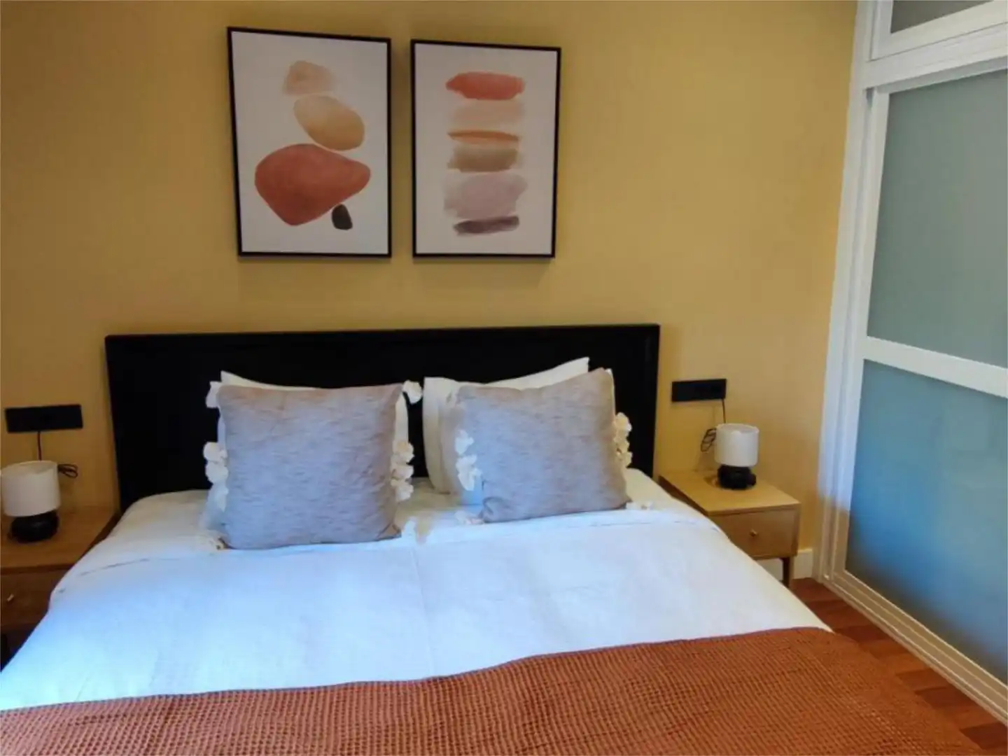 Flat for rent in Calle de Alfonso XII, 15, Jerónimos
