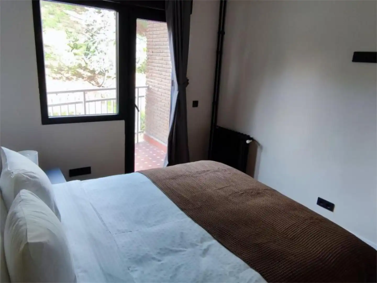 Flat for rent in Calle de Alfonso XII, 15, Jerónimos