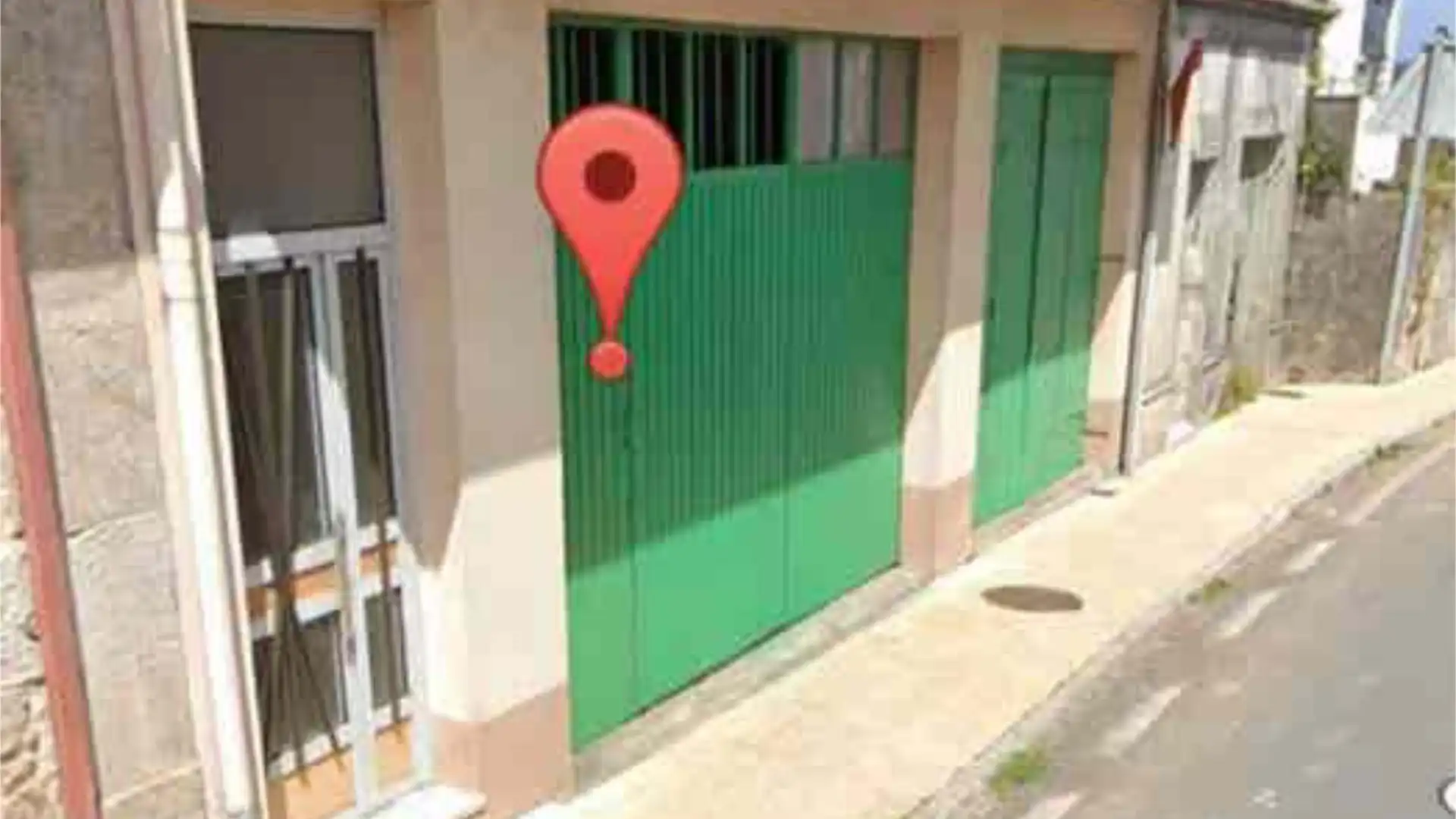 Exterior view of Industrial buildings for rent in Malpica de Bergantiños