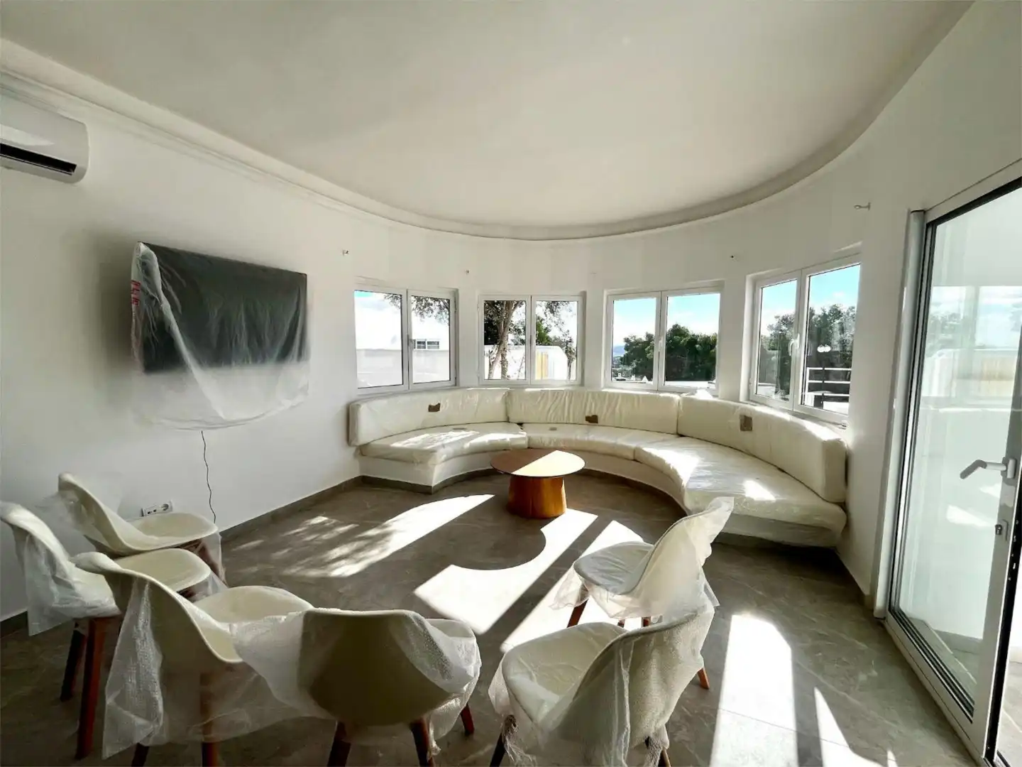 Casa o chalet de alquiler en Diseminado el Castillo, 6152, Sant Jordi de Ses Salines - Sant Francesc Sala de estar de Casa o chalet de alquiler en Sant Josep de sa Talaia con Aire acondicionado, Calefacción y Jardín privado