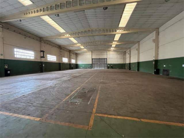 Nave industrial en Alquiler en Cervo