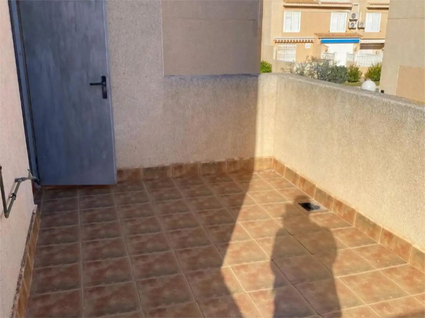 Terrasse von Wohnung zum Verkauf in Torrevieja mit Schwimmbad und Balkon