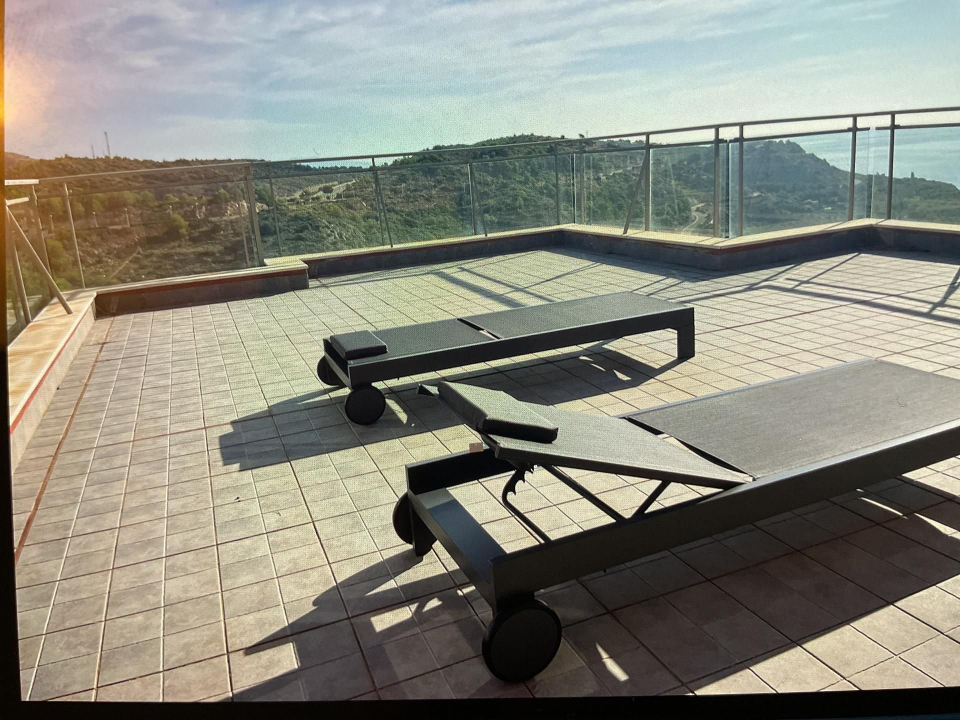 Terrassa de Dúplex de lloguer en Oropesa del Mar / Orpesa amb Aire condicionat, Calefacció i Jardí privat