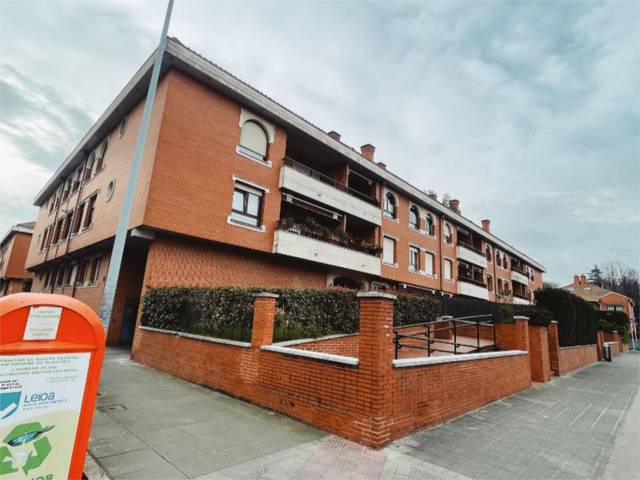 Piso en Venta en Landabarri Bidea, 34 en Artatza - Pinueta - Pinosolo