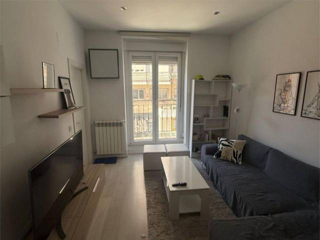 Piso en Alquiler en Calle del Cardenal Cisneros, 66 en Trafalgar