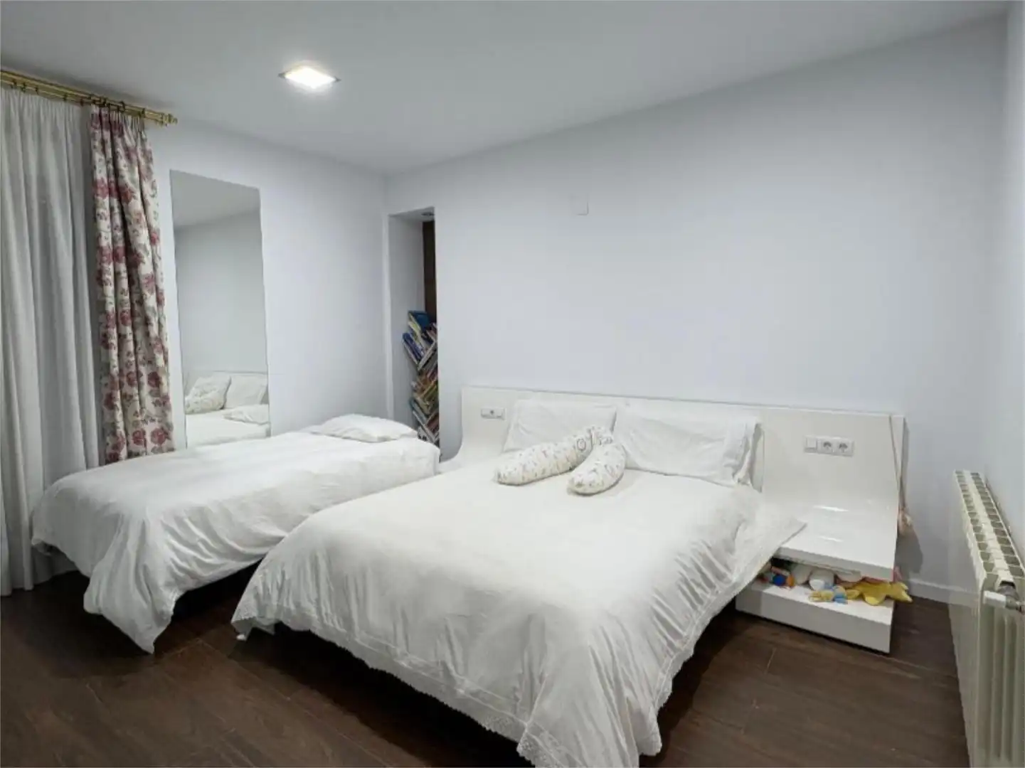 Bedroom of Flat for sale in El Carpio  with Air Conditioner, Heating and Furnished