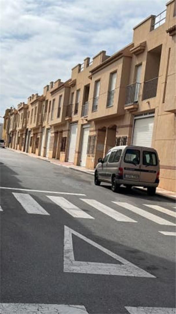 Vista exterior de Casa o chalet en venta en Roquetas de Mar con Terraza