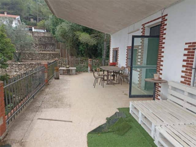 Casa adosada en Venta en Simat de la Valldigna