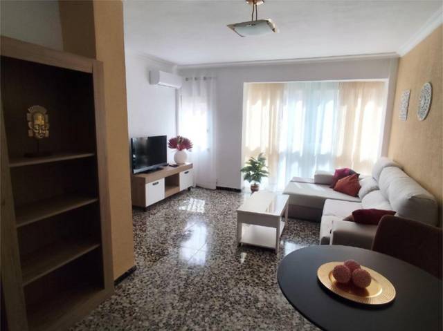 Piso en Alquiler en Calle de la Cruz del Sur, 15 en Florida Alta