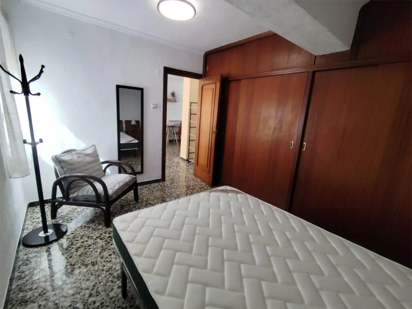 Habitación de Piso de alquiler en Alicante / Alacant