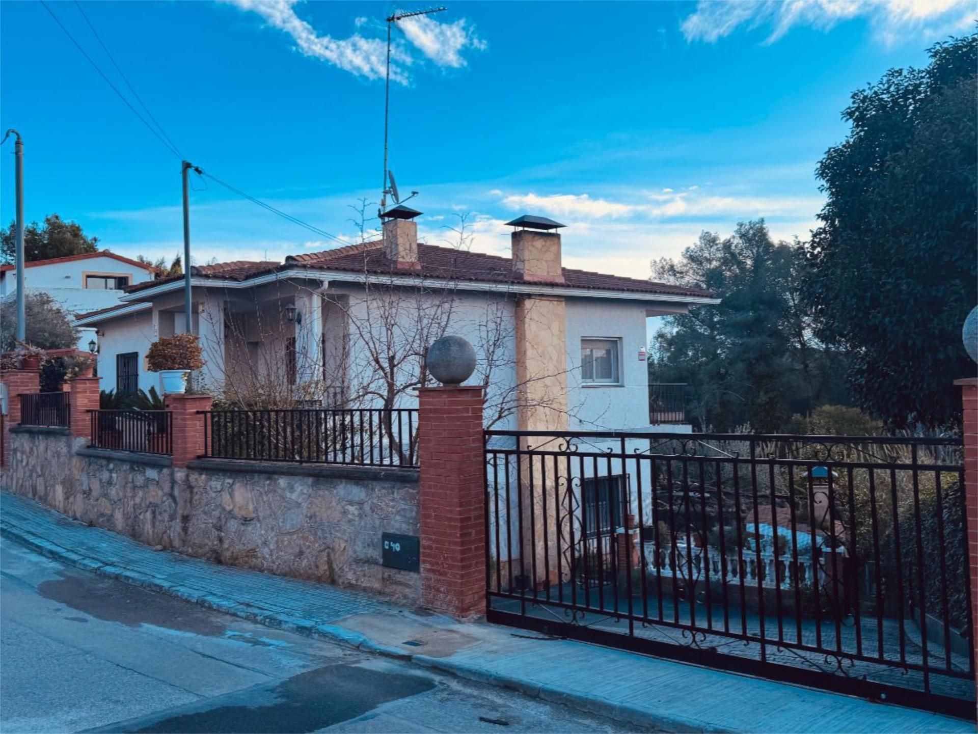 Vista exterior de Pis en venda en Olivella amb Aire condicionat, Terrassa i Balcó