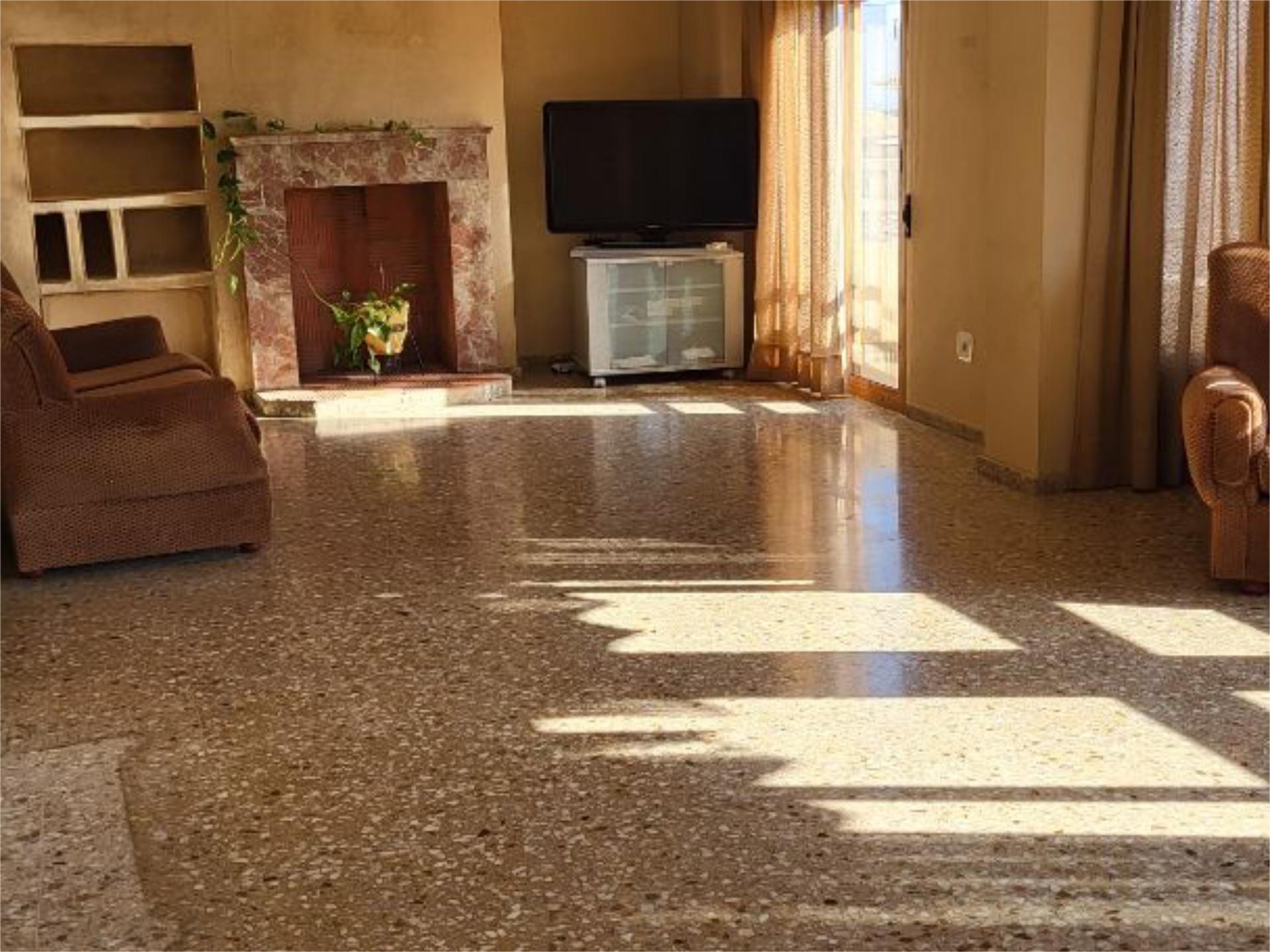 Wohnung zum Verkauf in Calle Chiva, 52, Cheste Wohnzimmer von Wohnung zum Verkauf in Cheste mit Klimaanlage und Balkon