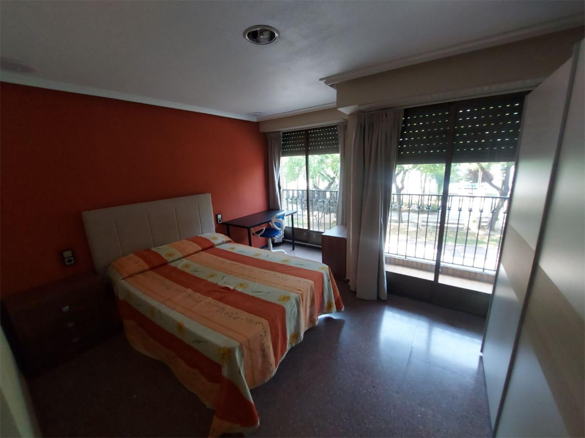 Habitación de Piso para compartir en Elche / Elx con Calefacción, Amueblado y Balcón