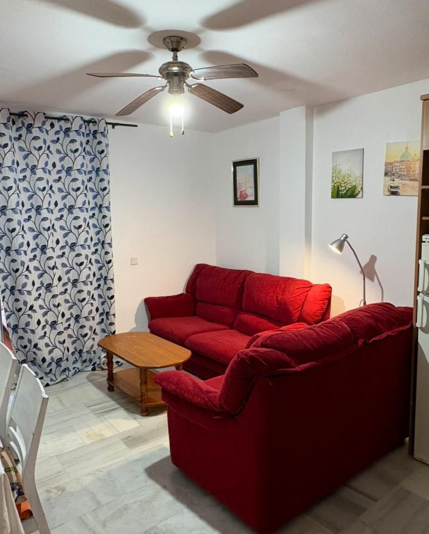 Wohnzimmer von Wohnung zur Miete in Roquetas de Mar mit Heizung, Schwimmbad und Möbliert