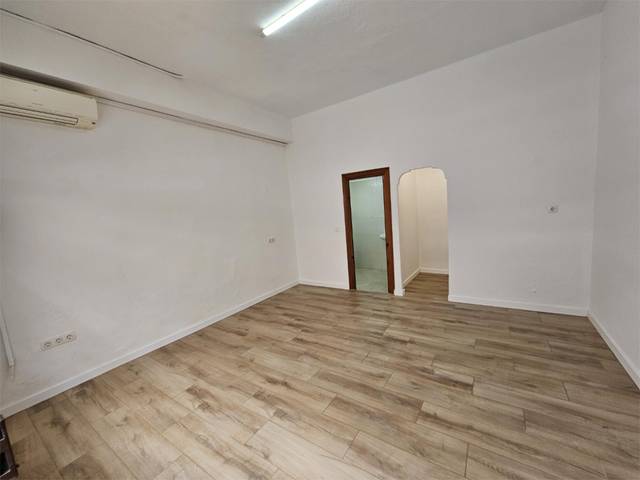 Local comercial en Alquiler en Carrer de Joanot Martorell, 4 en Sueca ciudad