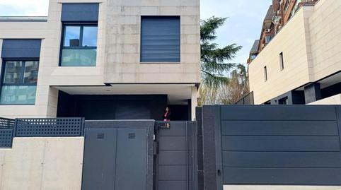 Casa o chalet en venta en Calle Calle de Luisa Andrés, 15, Valdezarza, Madrid Capital - imagen 2 Foto 2 de Casa o chalet en venta en Calle Calle de Luisa Andrés, 15, Valdezarza, Madrid Capital