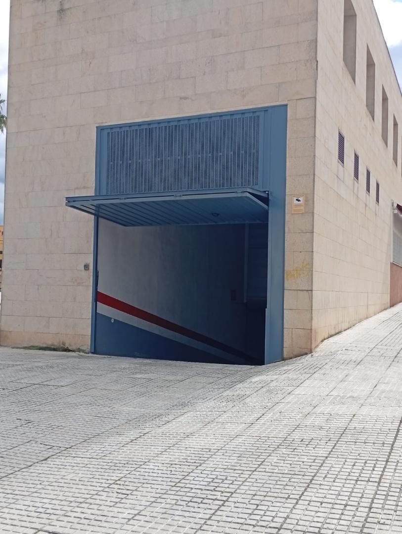 Parking de Trastero de alquiler en Castilleja de la Cuesta